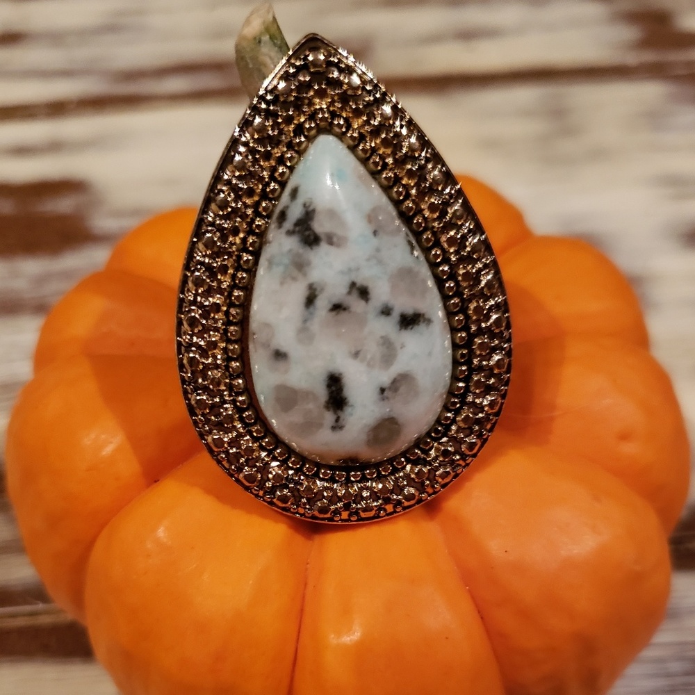 One size fits all beautiful  stone ring